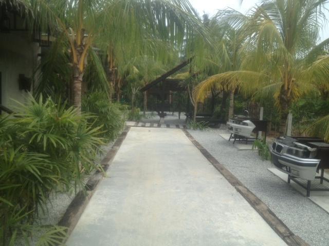 Hs Farm Waterpark Hotel Muar Exterior photo