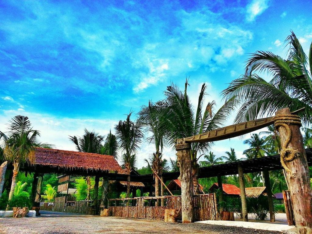 Hs Farm Waterpark Hotel Muar Exterior photo