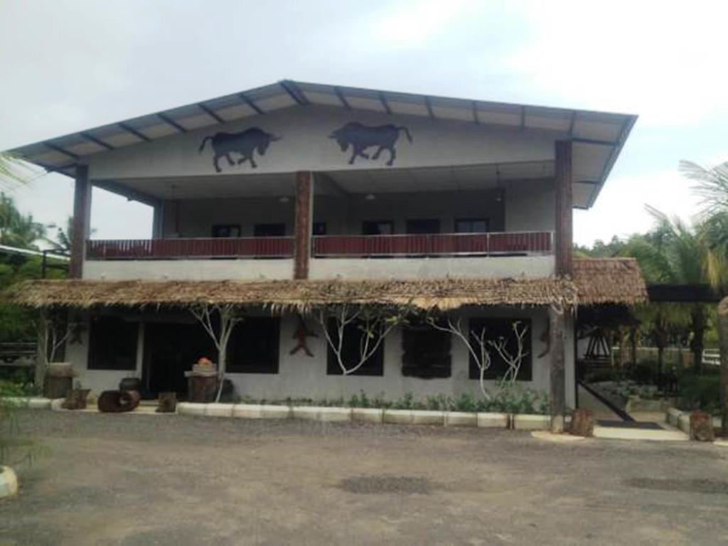 Hs Farm Waterpark Hotel Muar Exterior photo
