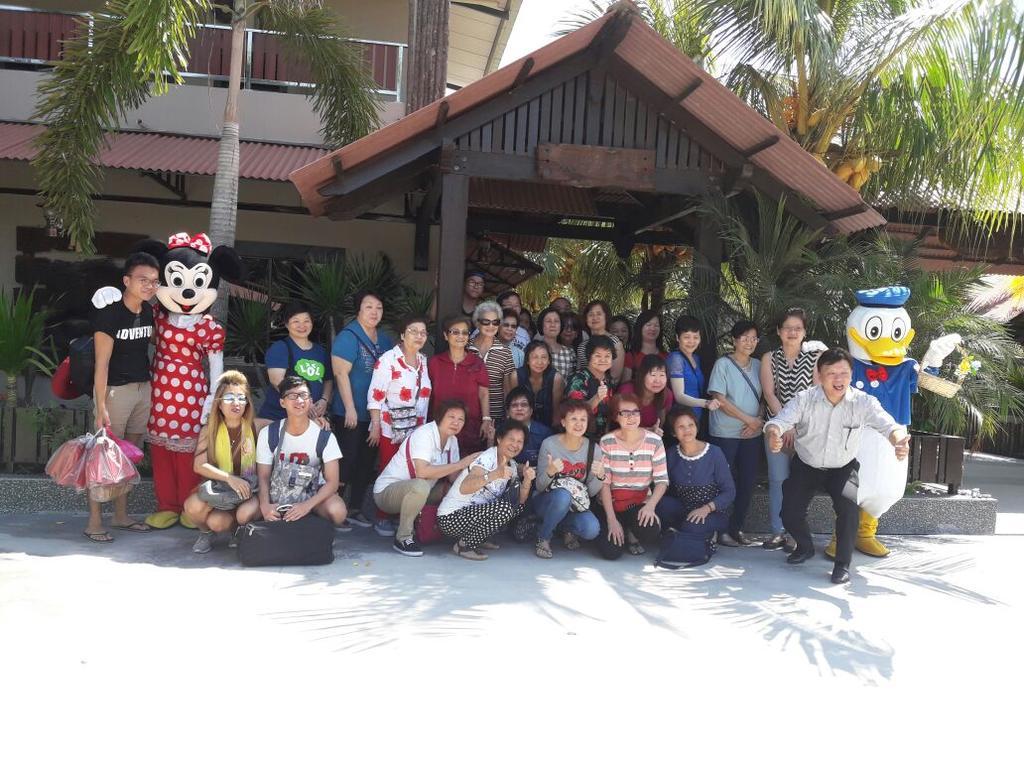 Hs Farm Waterpark Hotel Muar Exterior photo