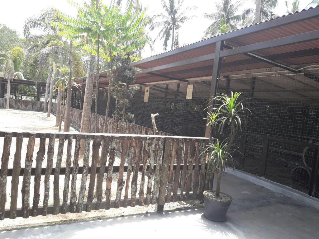 Hs Farm Waterpark Hotel Muar Exterior photo